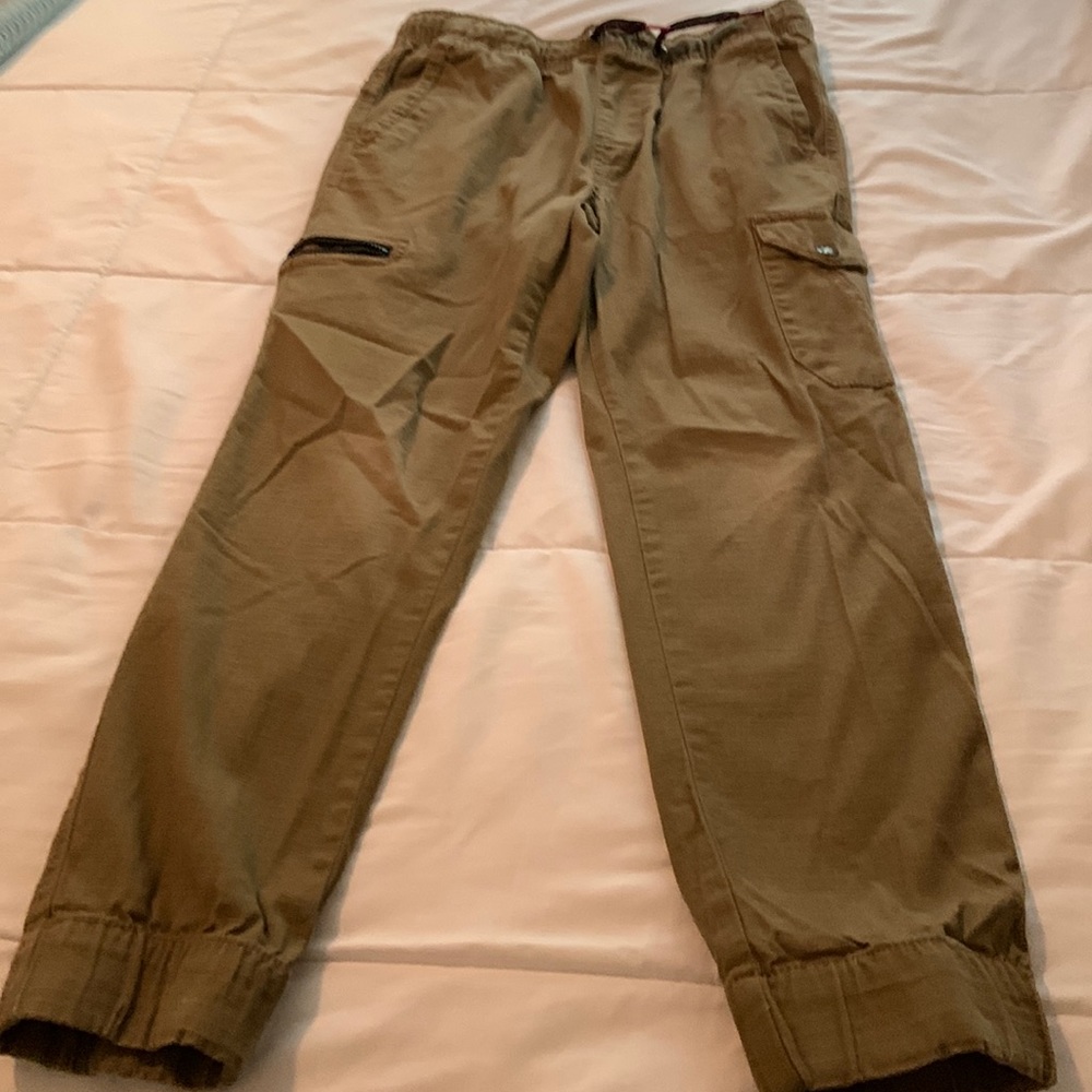 Iron Co medium brown cargo pants. Boys medium